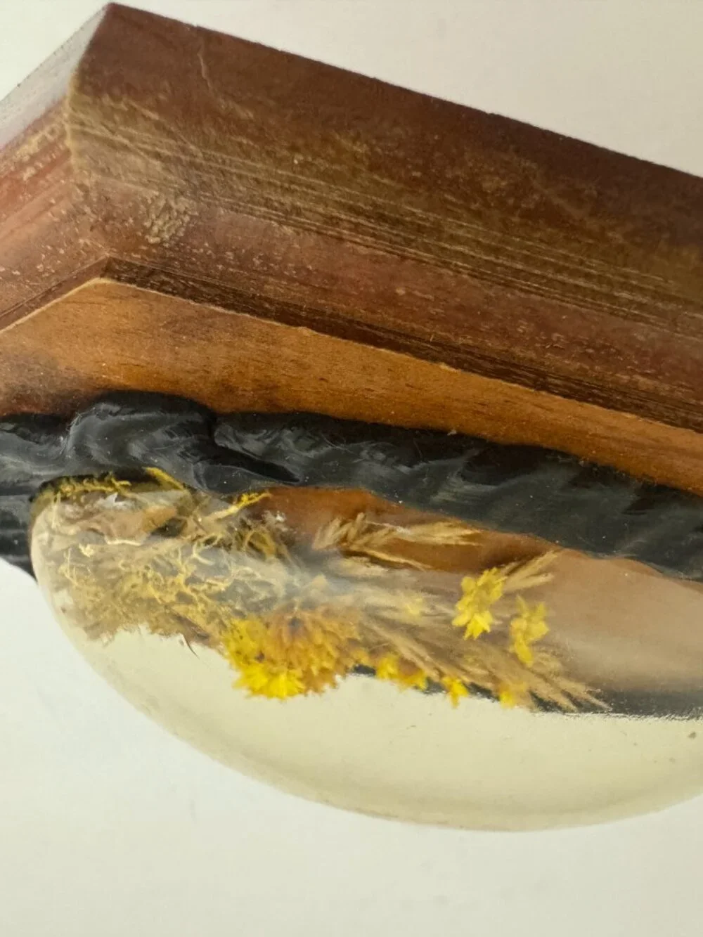Vintage Dried Flowers Wall Hanging Art Convex Bubble Glass Wood Plaque.
